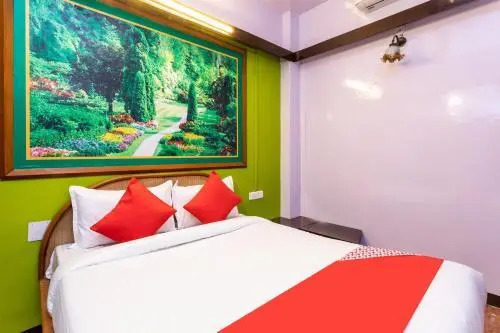 Shree Malak Hotel by OYO Rooms