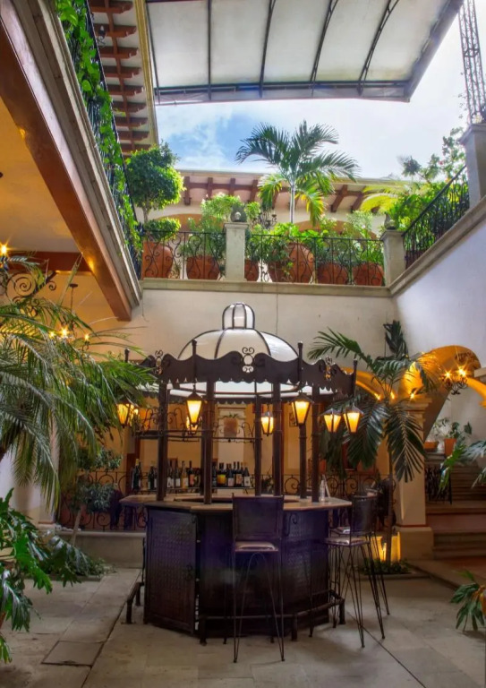 Los Pilares Hotel