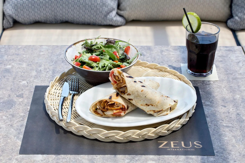 Zeus Eretria Resort