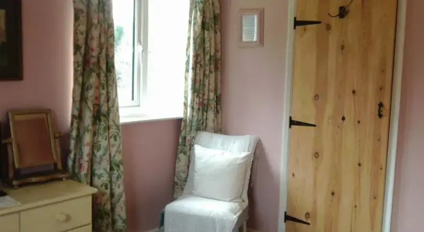 B&B Brookside Cottage