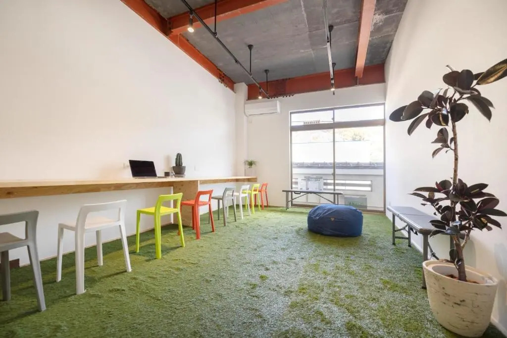 Coliving & Cafe SANDO