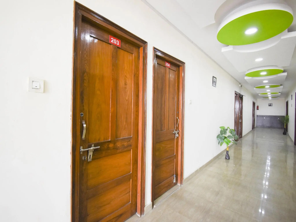 Collection O 81258 Hotel Gsa And Guest House