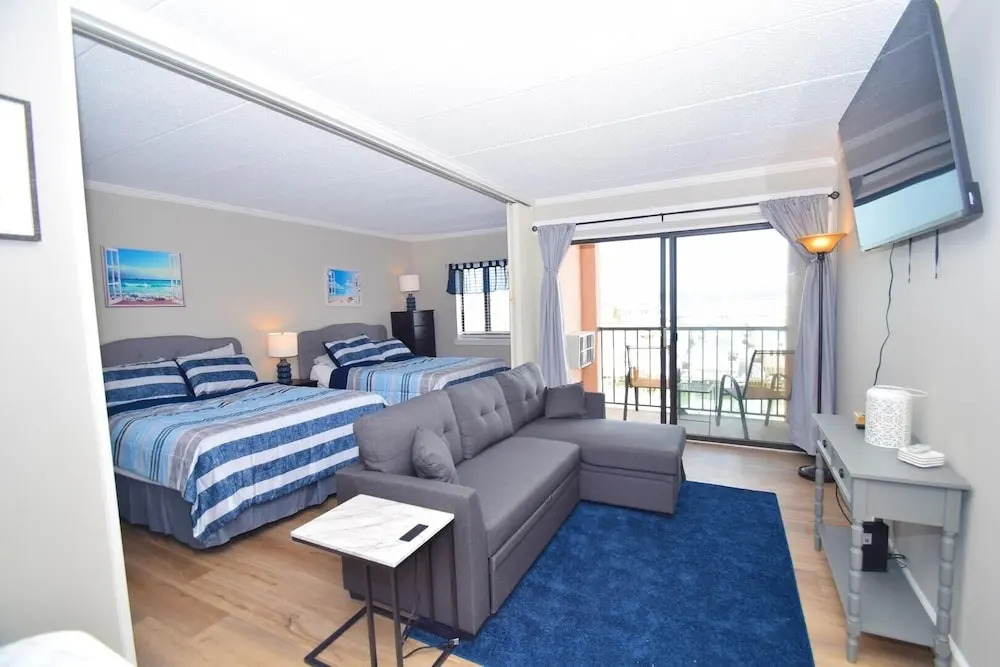 Westward Ho 408 Condo by RedAwning