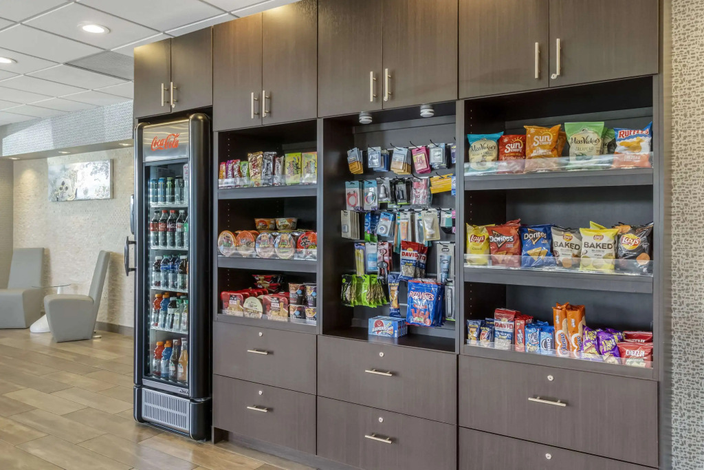 Comfort Inn & Suites Pacific - Auburn