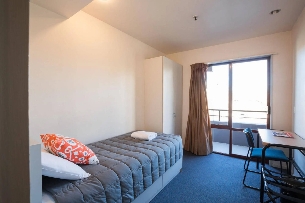 Hotel Give