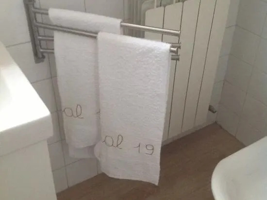 Al 19
