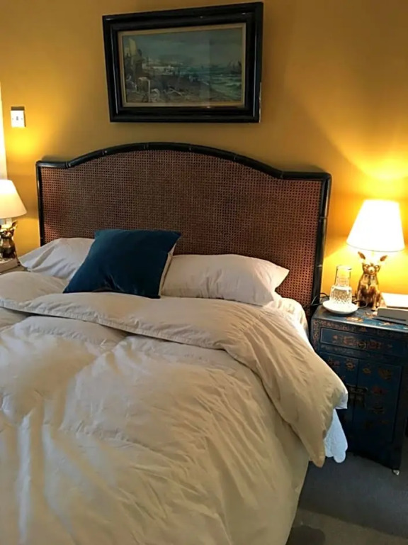 Wynberg House Swansea Bed  Breakfast