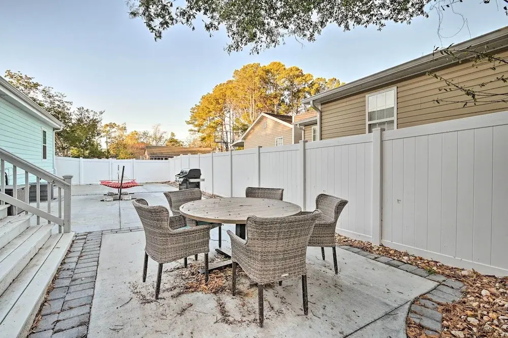 Murrells Inlet Home with Fire Pit Near Beaches