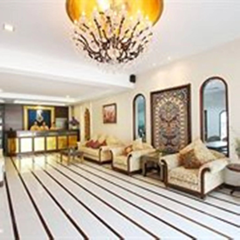 SHEIK ISTANA HOTEL CHIANGMAl