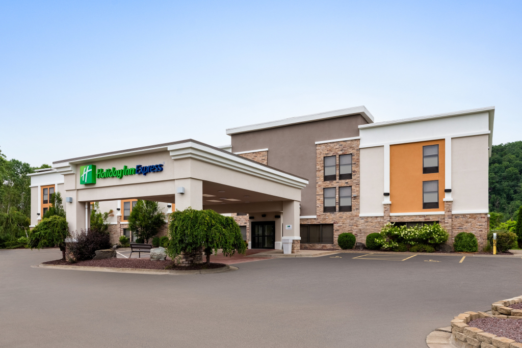 Holiday Inn Express Painted Post by IHG