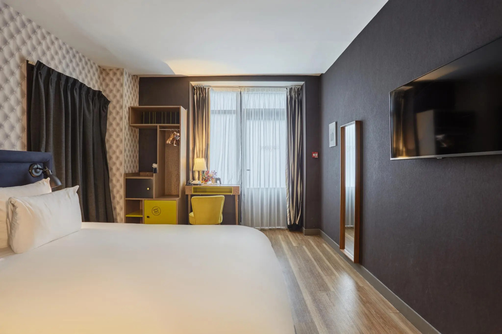 Hôtel La Parizienne - Proche Montparnasse