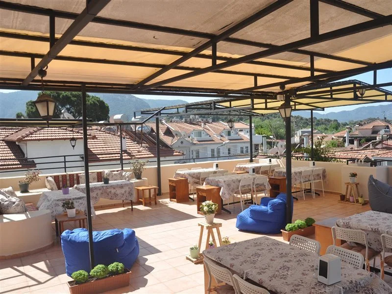 Dalyando Hotel