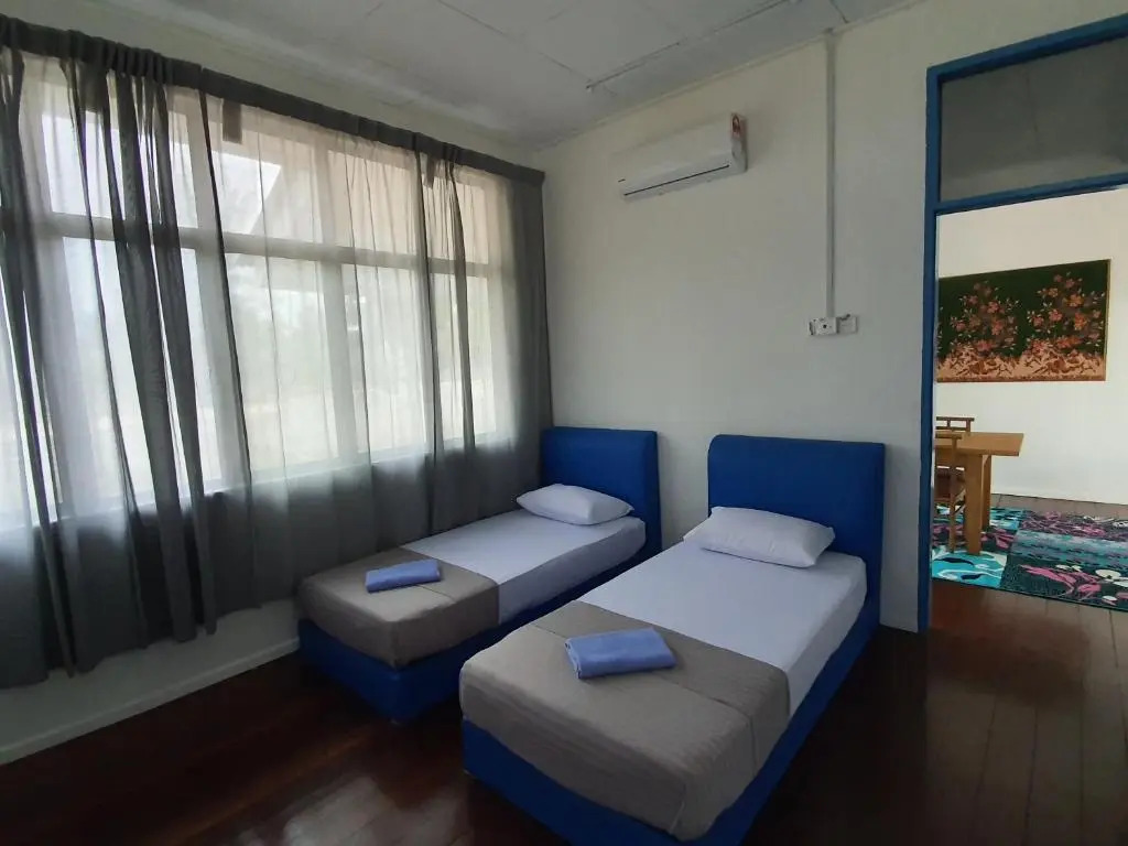 ALA Beach Lodge - Ketapang Homestay