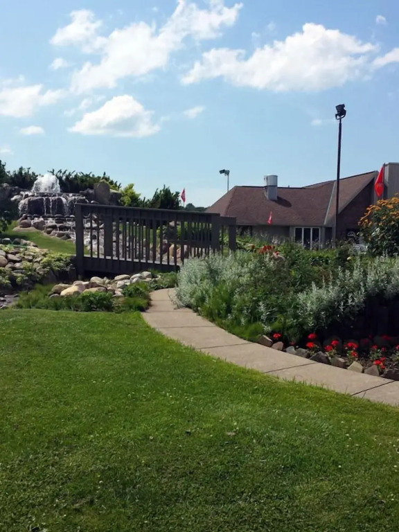 The Seasons Inn at Nicks Place