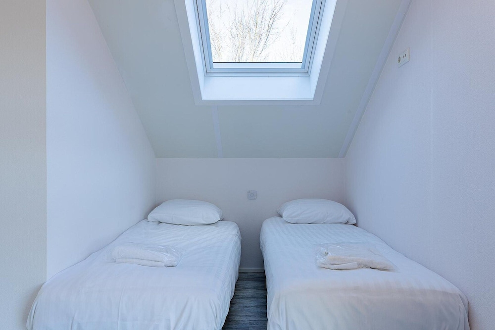 Beachfront Coastal Villa in Renesse for 6