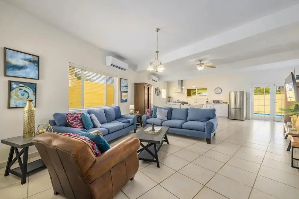 Cheerful Caribbean Villa w Private Pool 3BR