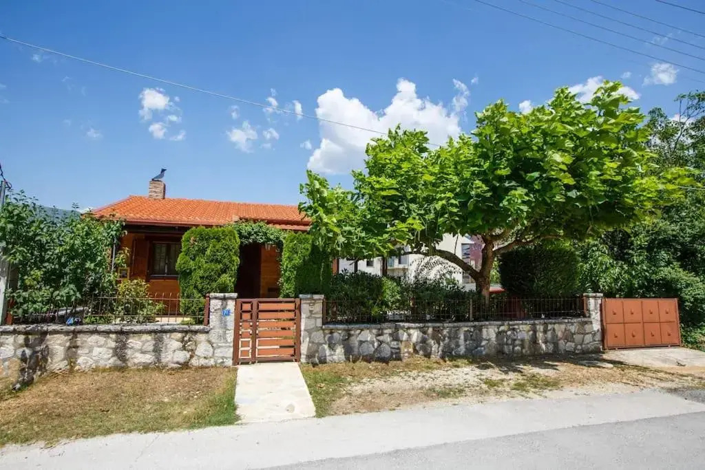 Wooden House In Ioannina