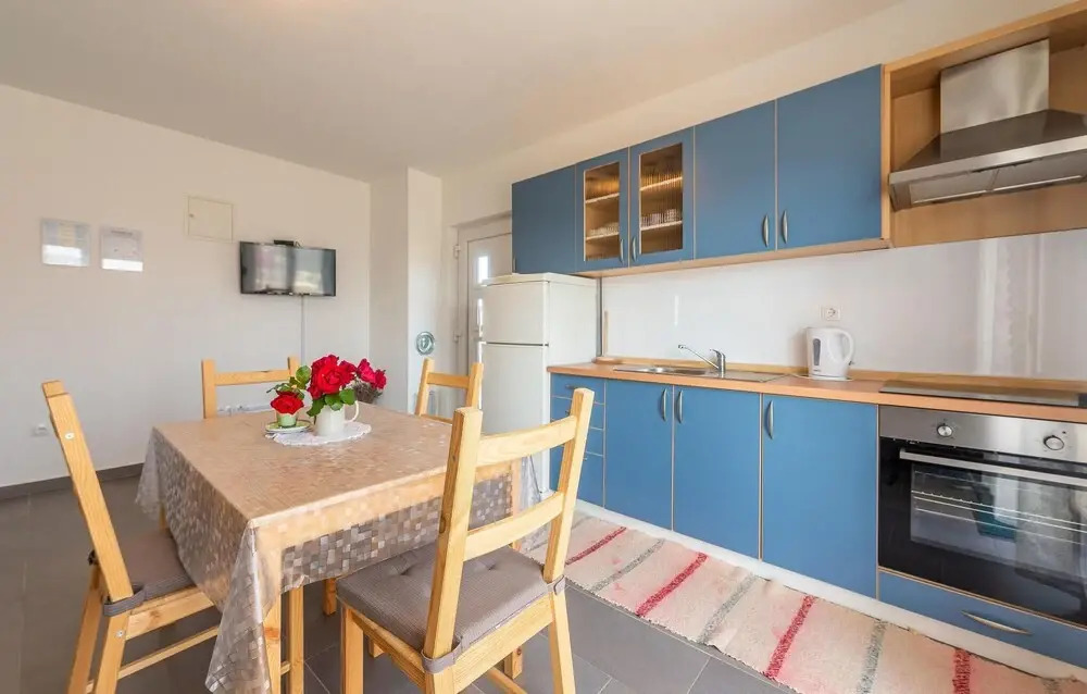 Nice Apartment in Privlaka With 1 Bedrooms and Wifi