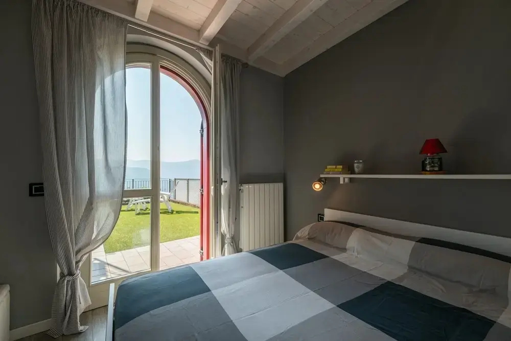 Panorama in Spiglia With 1 Bedrooms and 1 Bathrooms