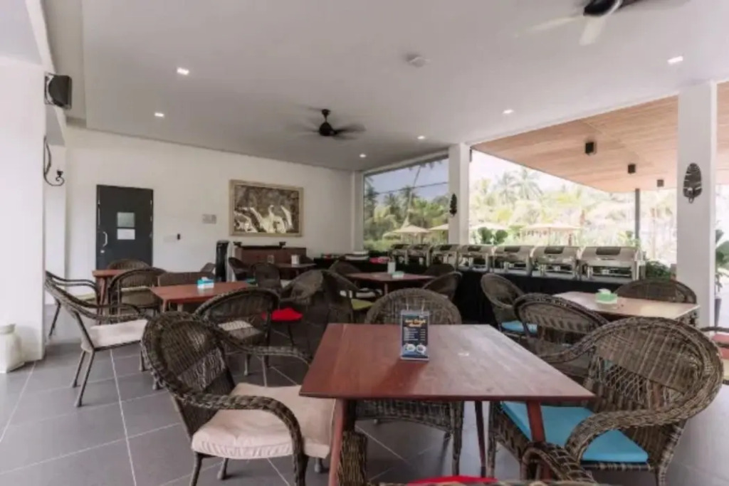 Roxy Sematan Villa & Townhouse