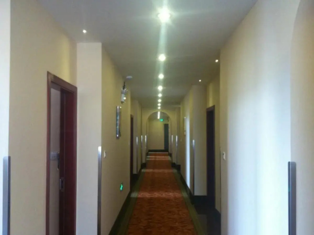 GreenTree Inn Jiangsu Wuxi Nanchang Walking Street TonGYAng Road Business Hotel