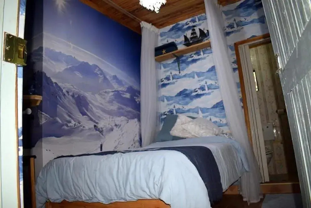 Sasana Motel and Guest House
