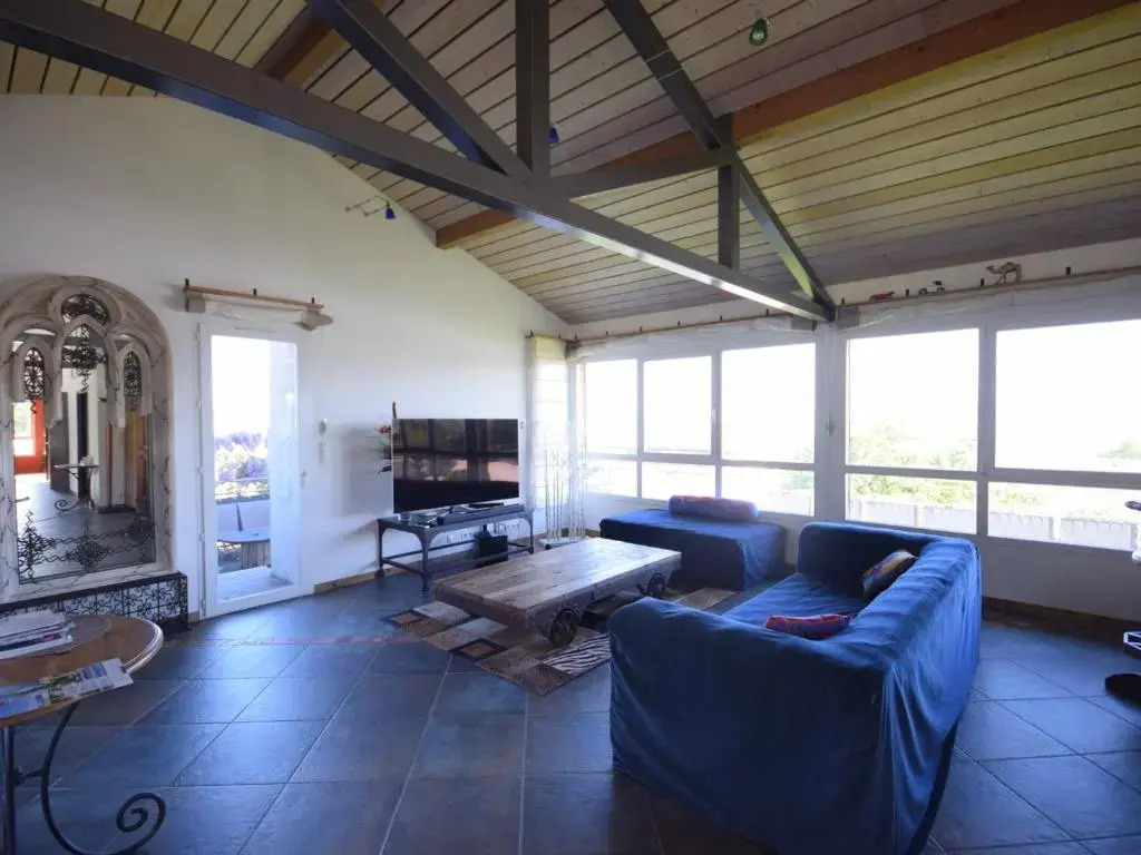 Villa spacieuse avec terrasse et jardin, animaux et parking admis - FR-1-498-19