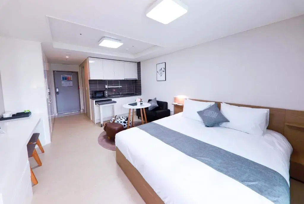 Leeinstay Hotel