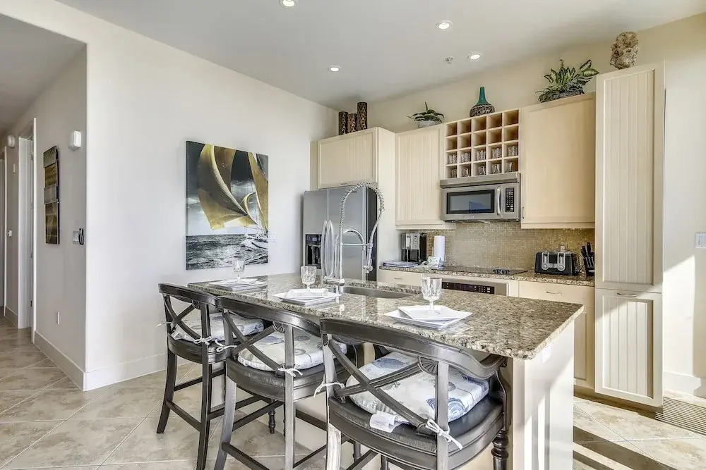 Diamond Beach 603 - 3 Br Condo