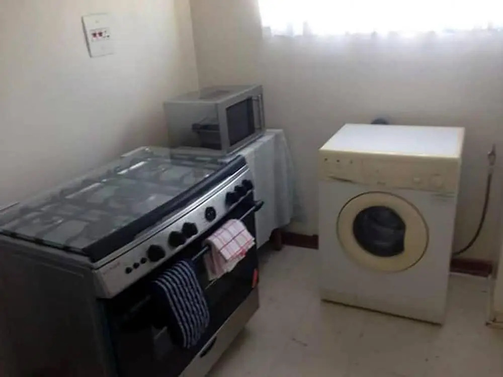 2 bed Guesthouse in Mabelreign - 2012