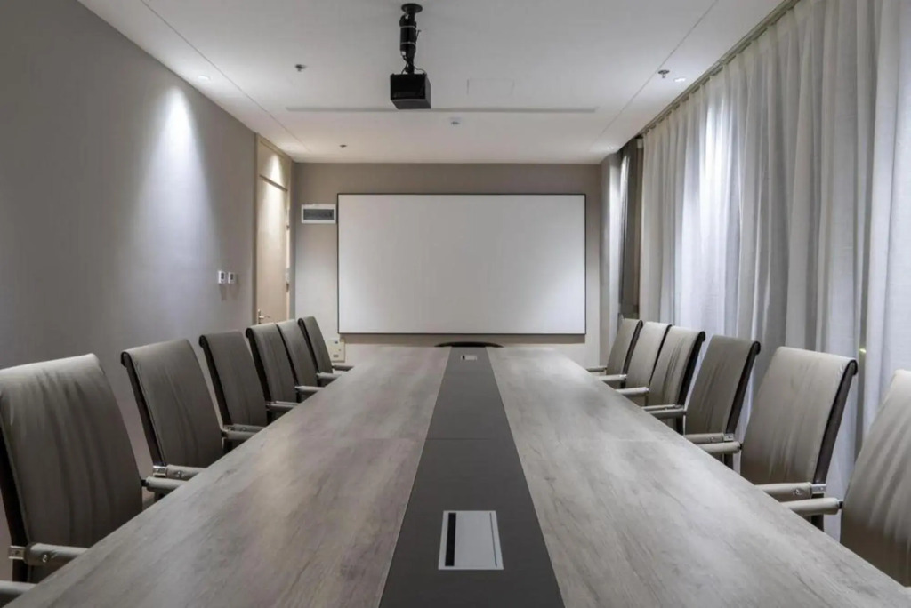 Heqing Ruyi Hotel