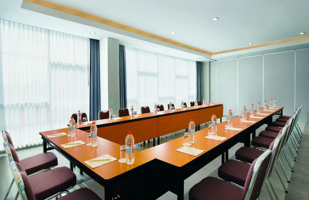 Amaris Hotel Darmo - Surabaya