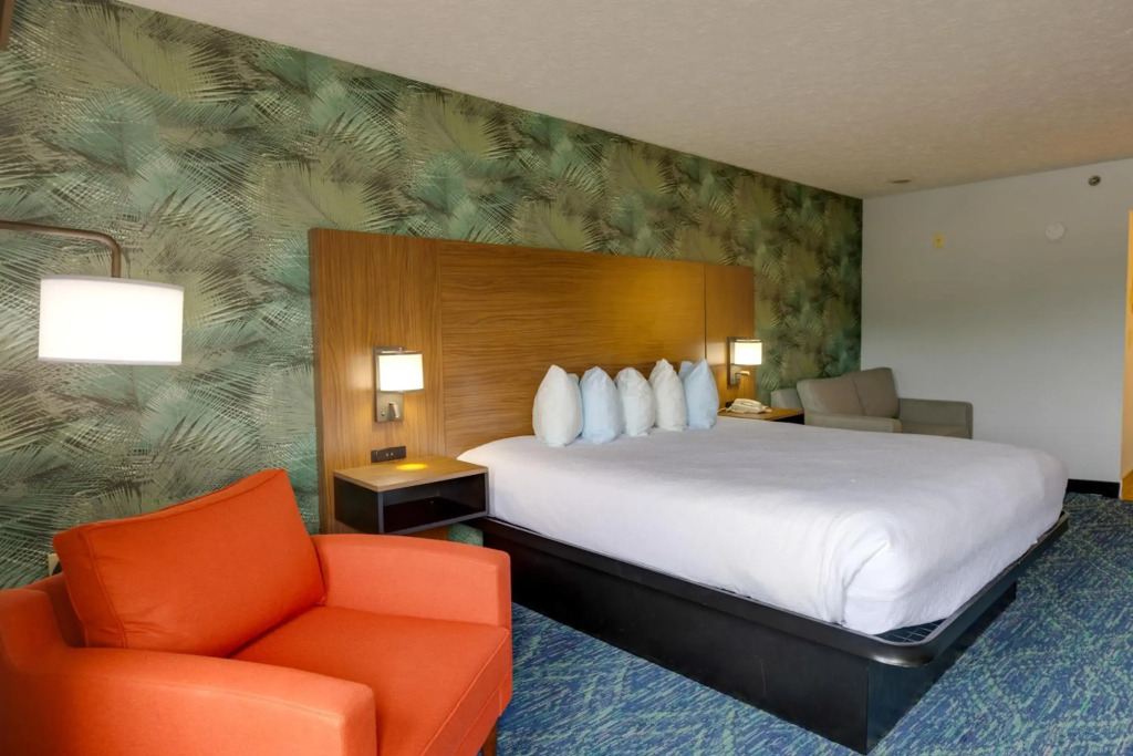 Park Grove Inn