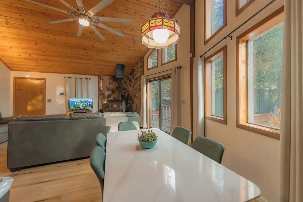 Oglala Little Lodge - Cabin Getaway