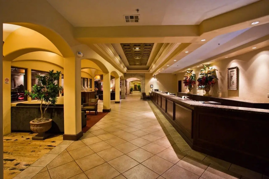 Tuscany Suites & Casino