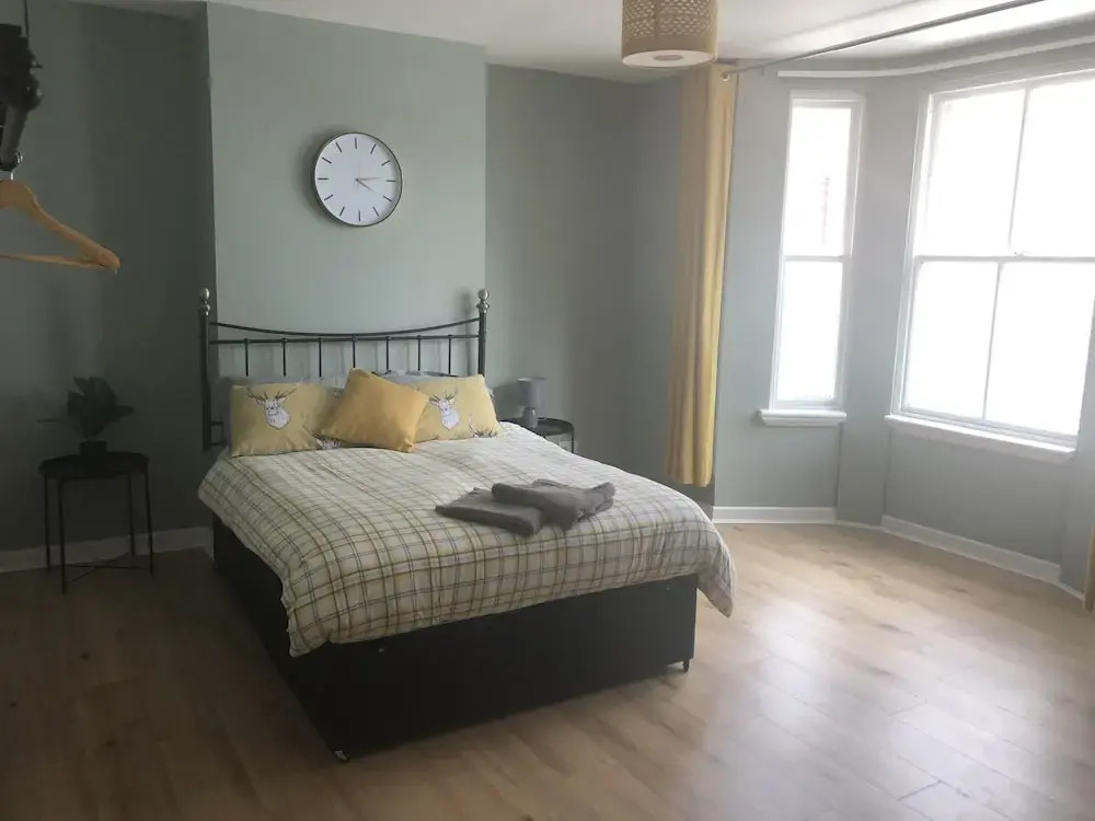 Lark Lane Rooms