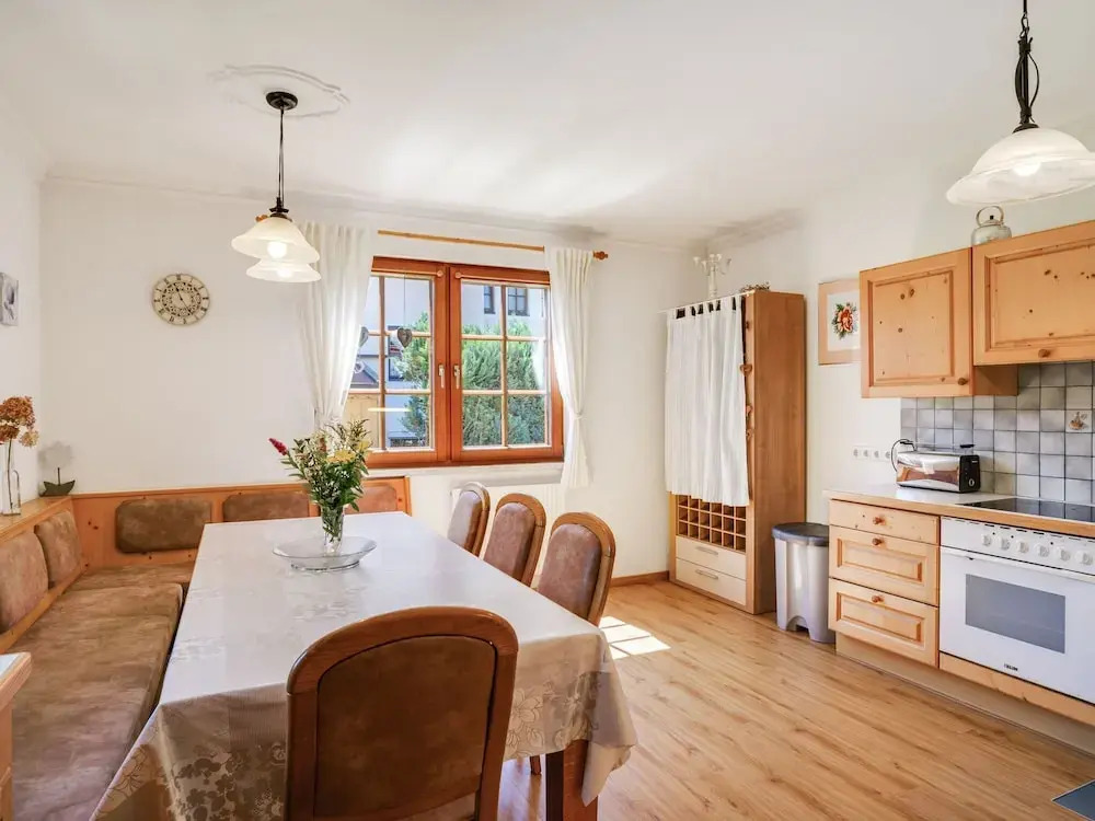Cosy Chalet in Mühlbach With Private Garden