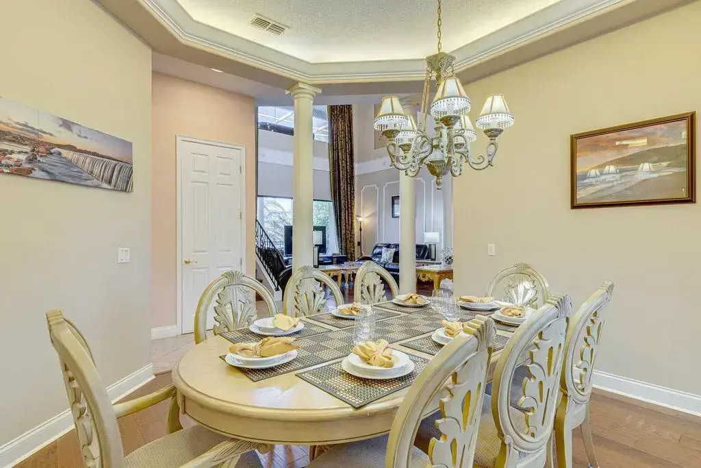Spacious 7 Bedroom Home Close to Disney, Kissimmee, US