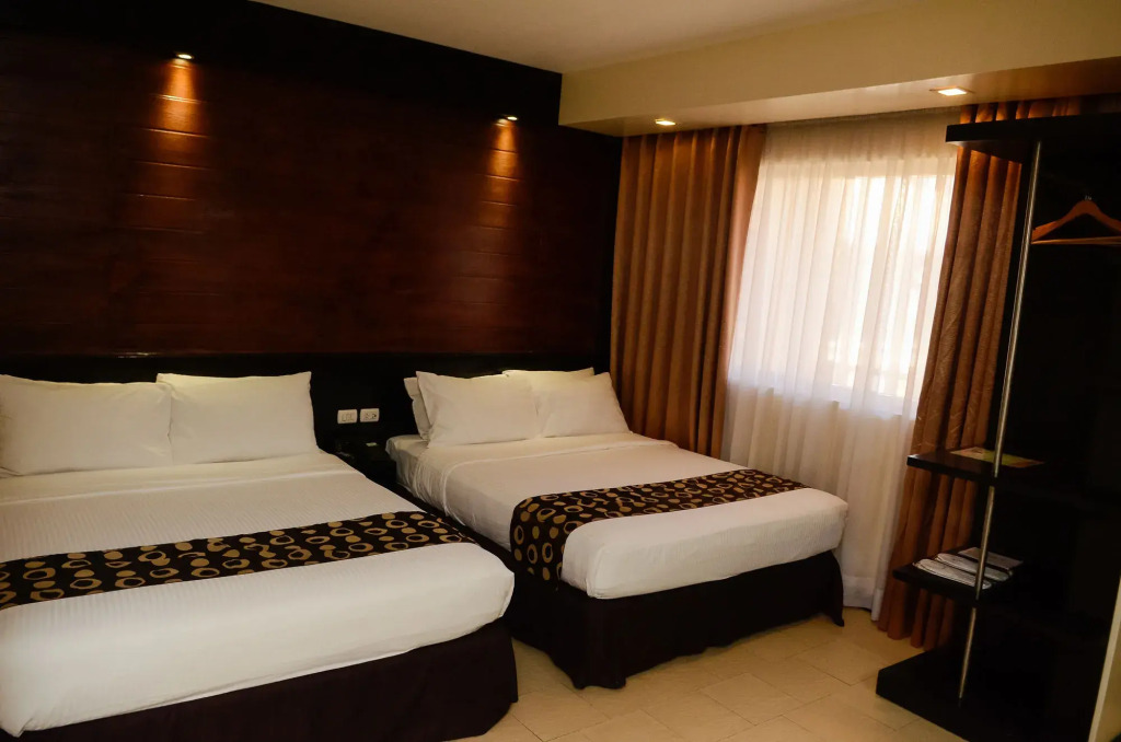 Sun City Suites