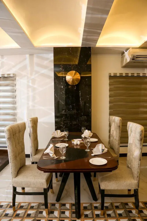 Hotel One Rahim Yar Khan Club Road