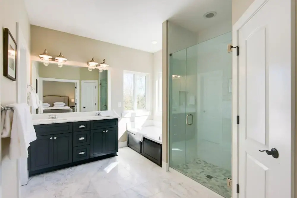 River Bliss! Luxury 4br Water Views 4 Bedroom Home