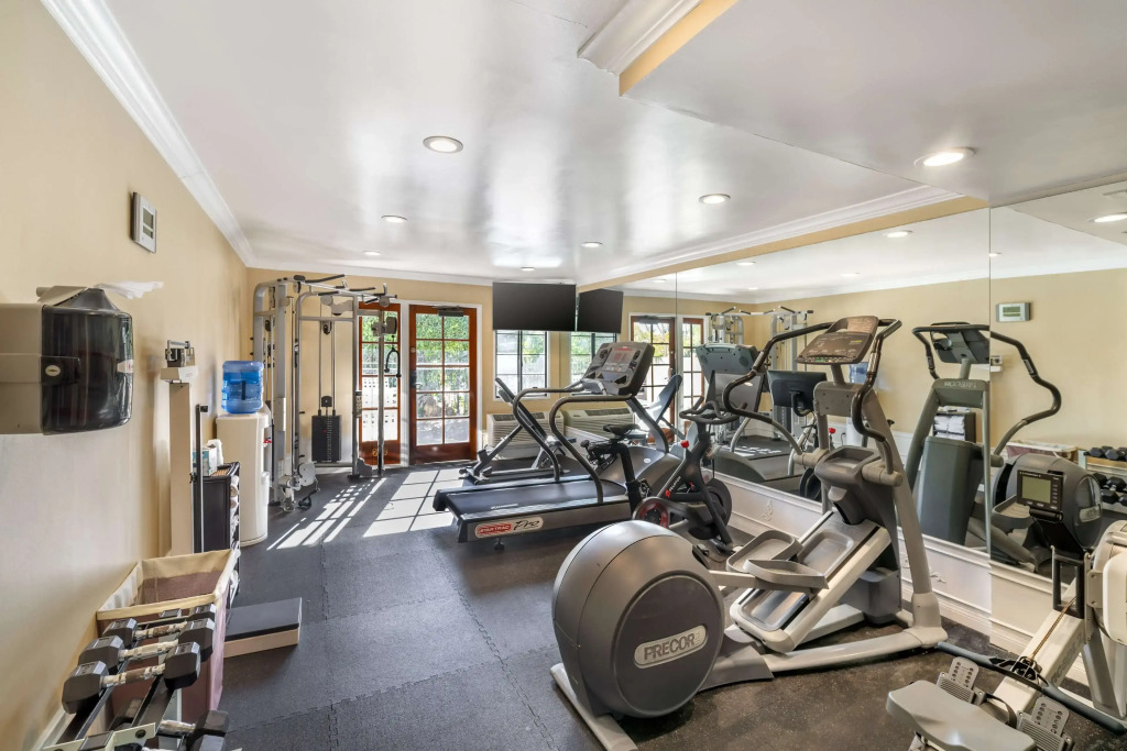 Best Western Plus Carpinteria Inn