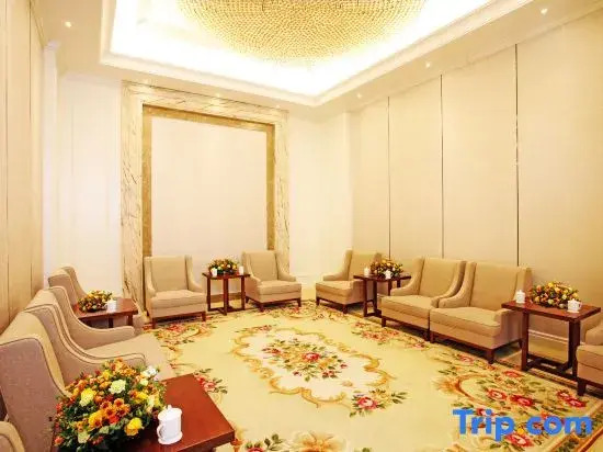 XingAn League Berun Hotel
