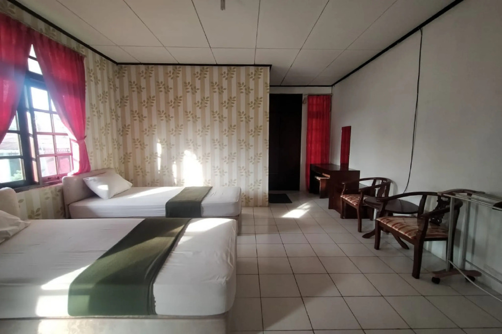 Hotel Lembah Nyiur Cikopo
