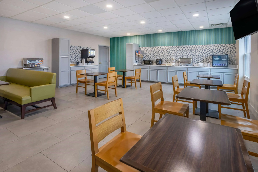 Wingate by Wyndham Waldorf - Washington DC Area