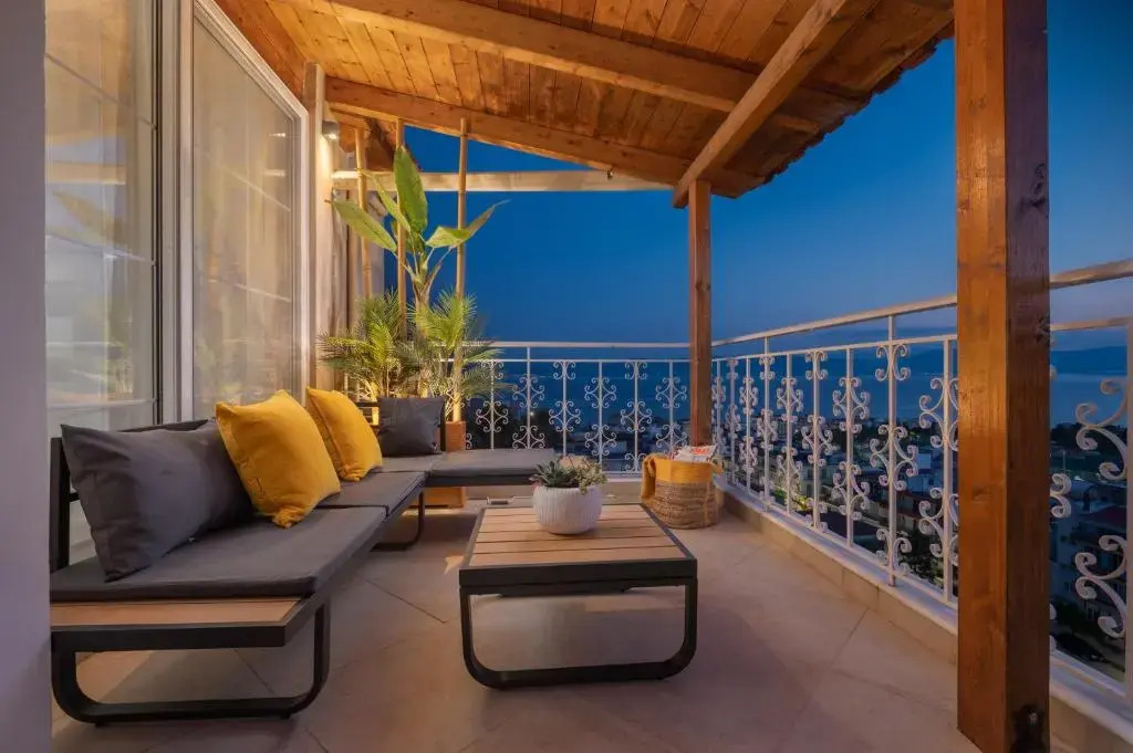 Panoramic view!Penthouse 120qm of sea & mountain