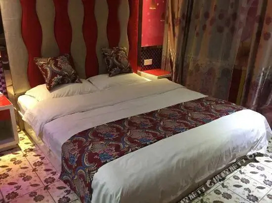 Yaqi Fashion Hotel