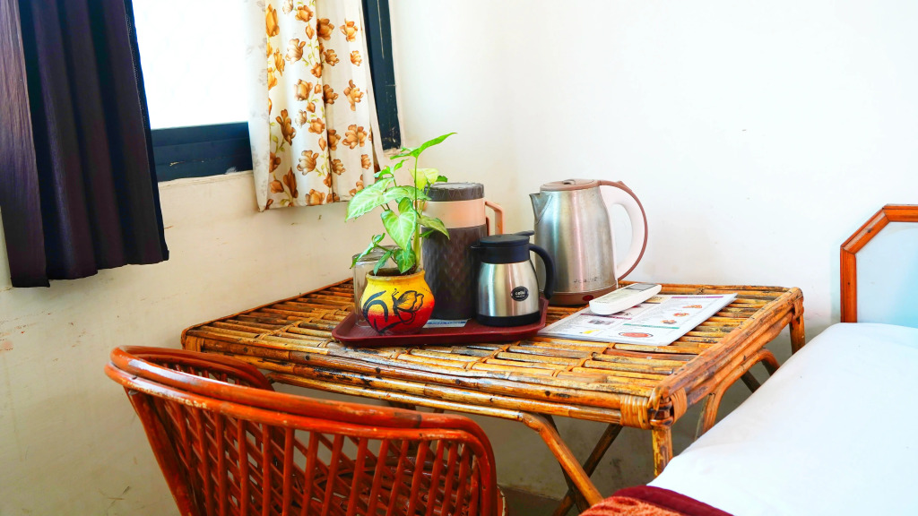 Hotel Hitam Rishikesh 2Min Walk to Parmarth Niketan Aashram ,Vanprastha Aashram