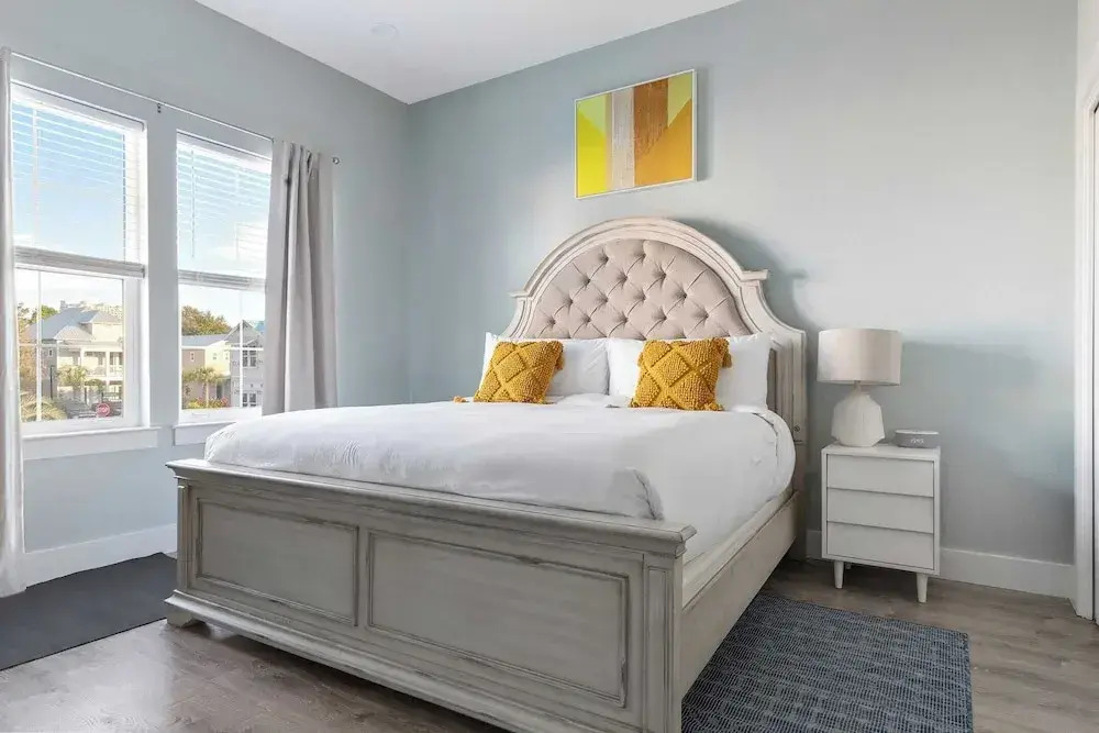 Sleeps 18! 7bdr, Backyard Pool, Walk to Beach Miramar Beach Jewel by Avantstay