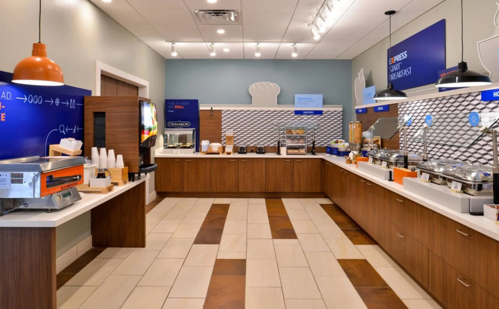 Holiday Inn Express Melbourne West by IHG
